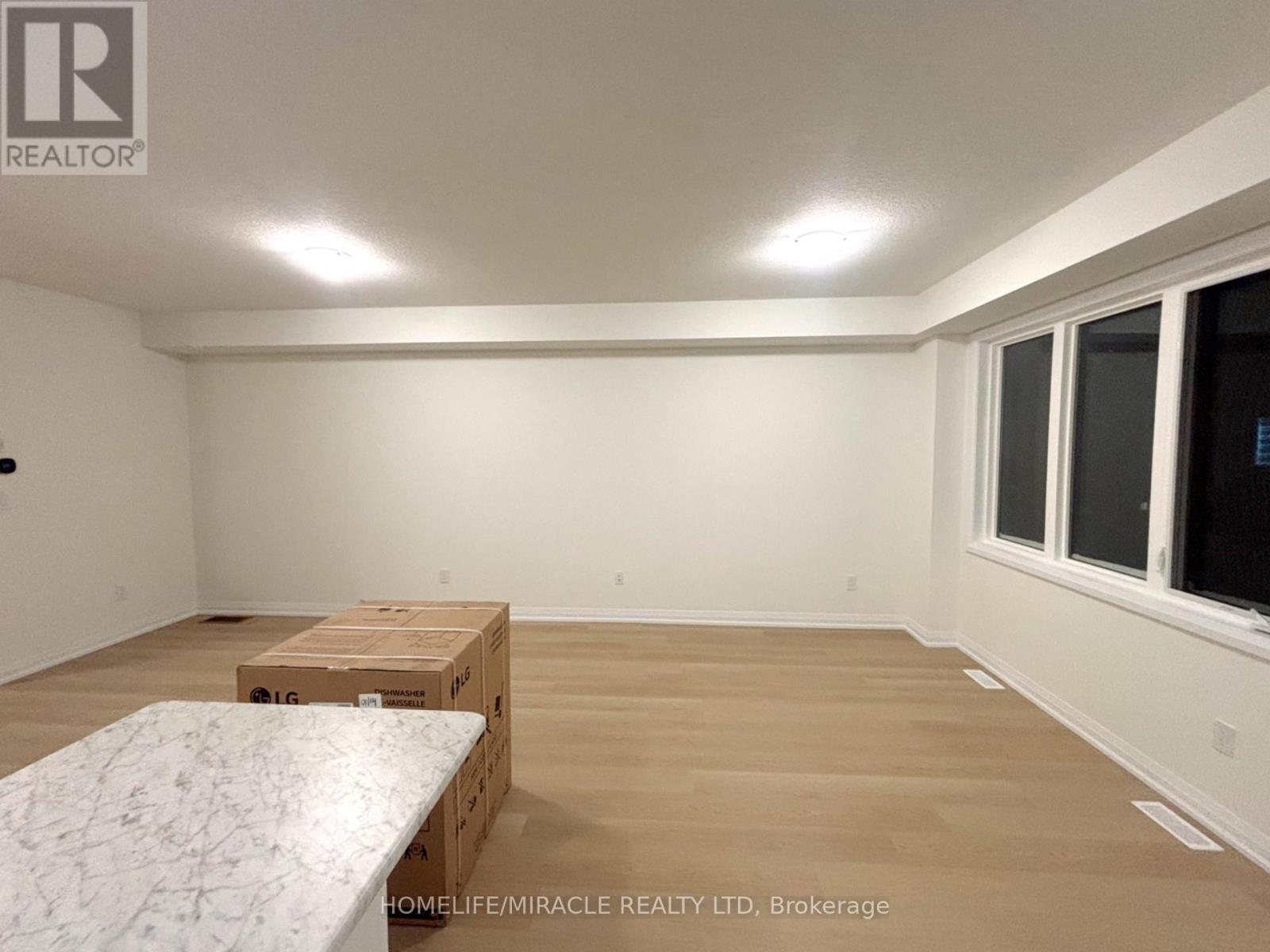 93 Marche Drive, Haldimand, Ontario  N3W 0K2 - Photo 8 - X12658884