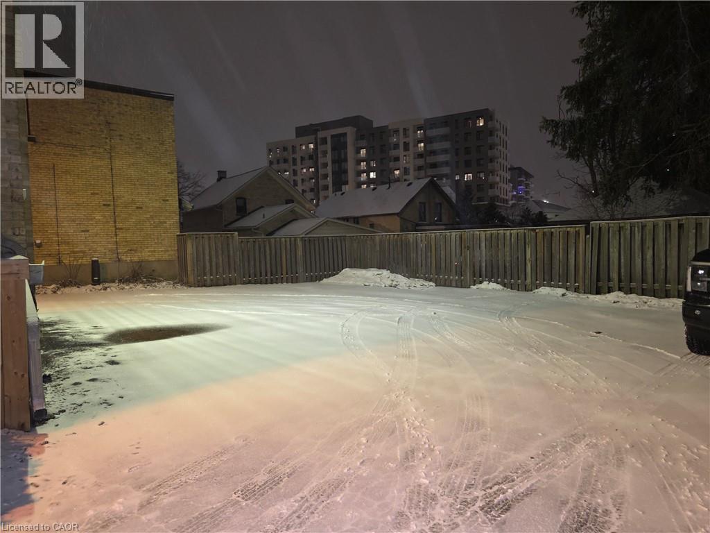 17 Irvin Street, Kitchener, Ontario  N2H 1K6 - Photo 9 - 40799262