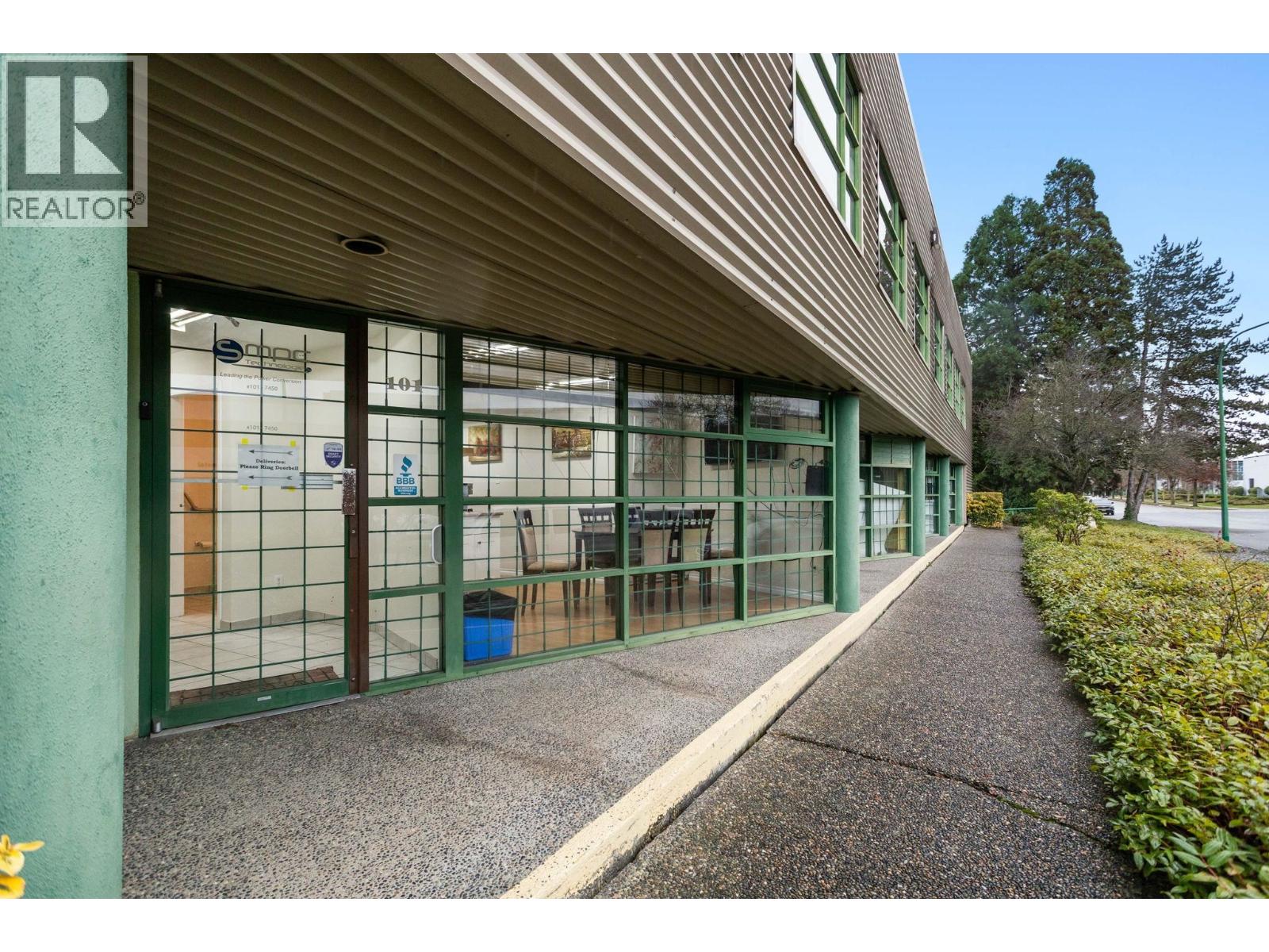 101 7450 Lowland Drive, Burnaby, British Columbia  V5J 5A4 - Photo 2 - C8075235