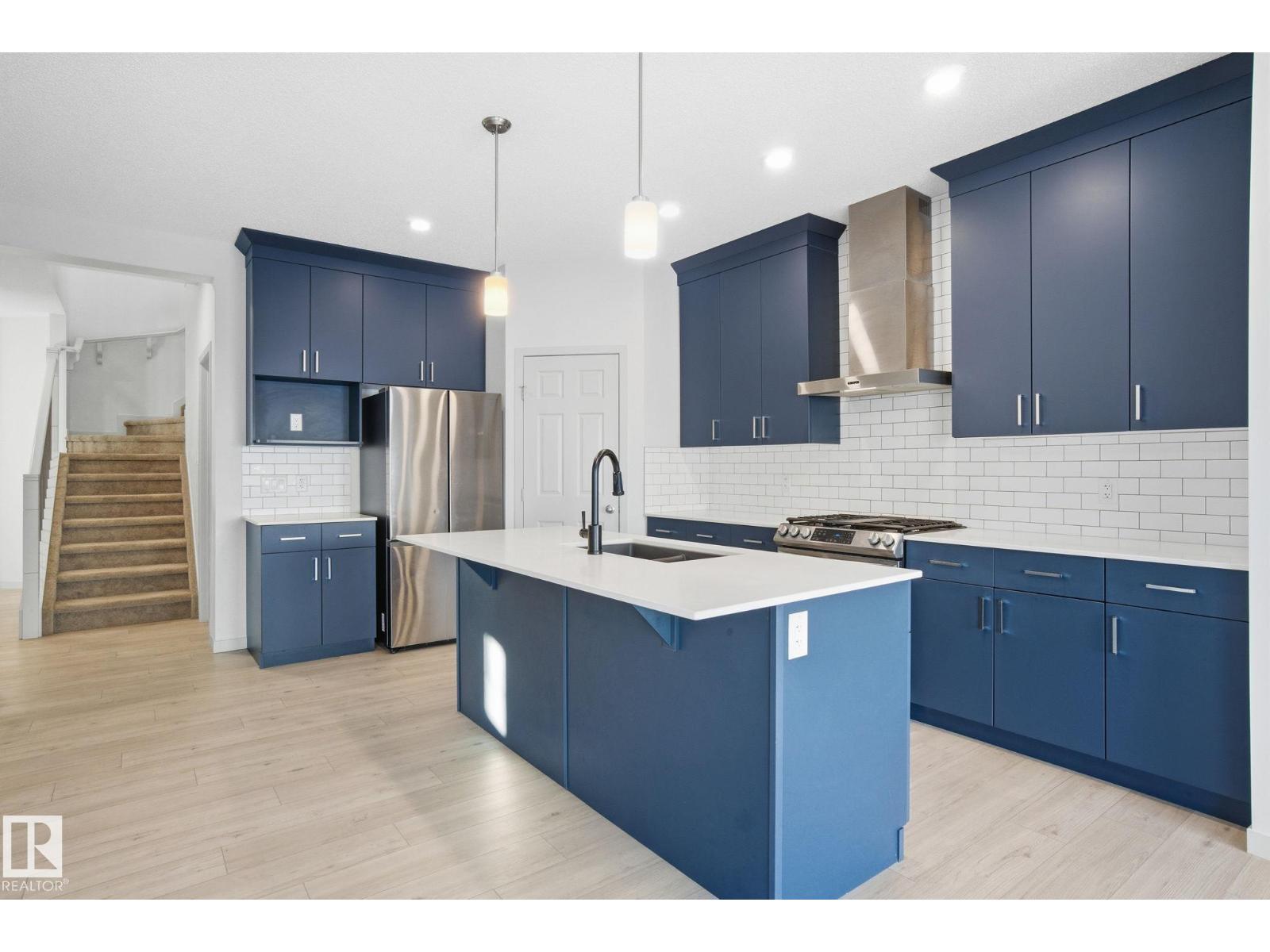 2423 194 St Nw, Edmonton, Alberta  T6M 1P5 - Photo 1 - E4470294