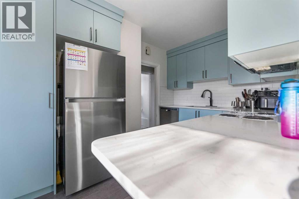 1623 Summit Street Sw, Calgary, Alberta  T3C 2L8 - Photo 11 - A2275099