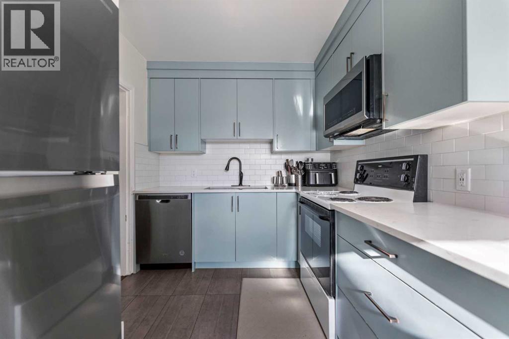 1623 Summit Street Sw, Calgary, Alberta  T3C 2L8 - Photo 9 - A2275099