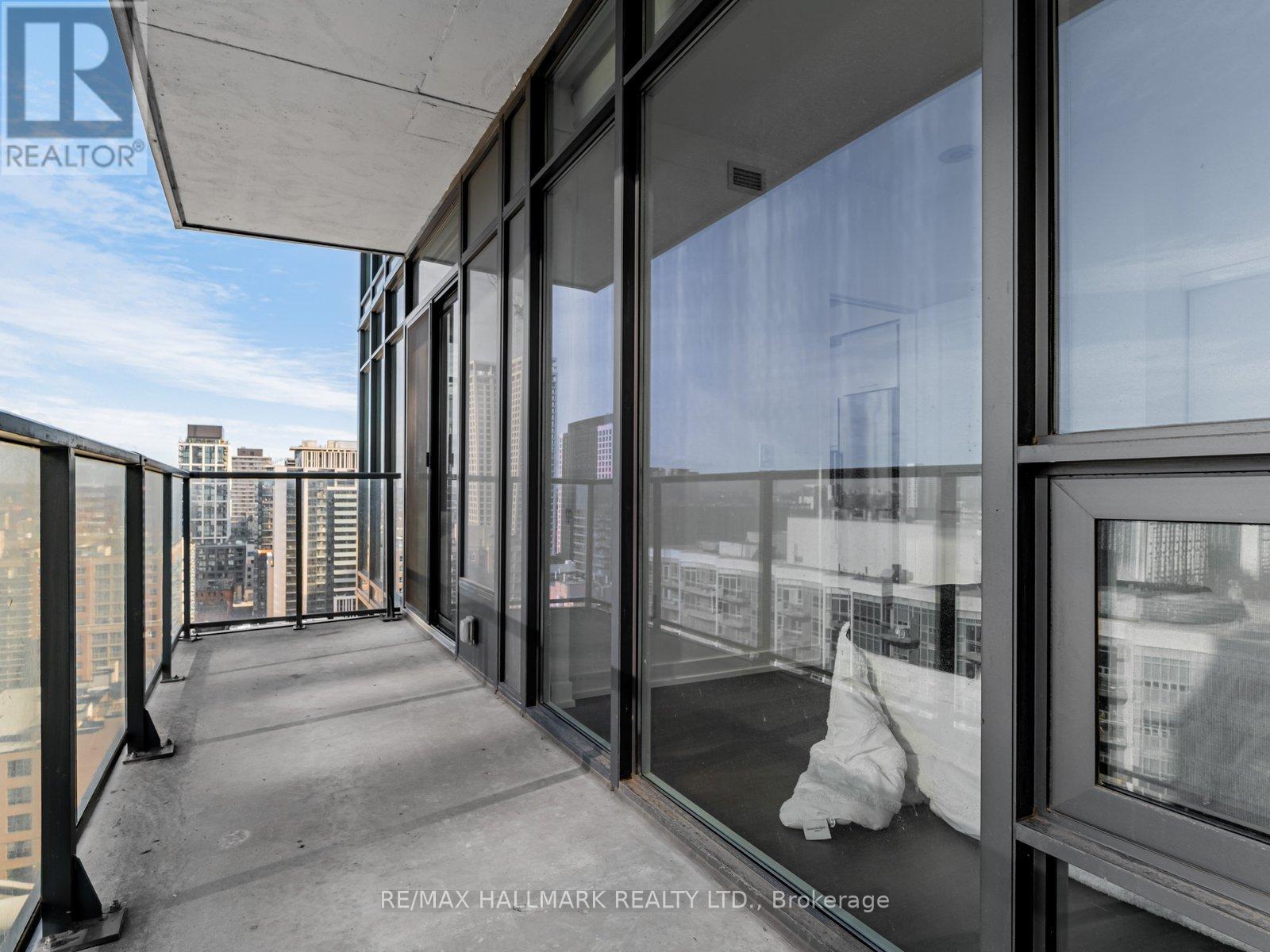 1704 - 105 George Street, Toronto, Ontario  M5A 0L4 - Photo 17 - C12705188