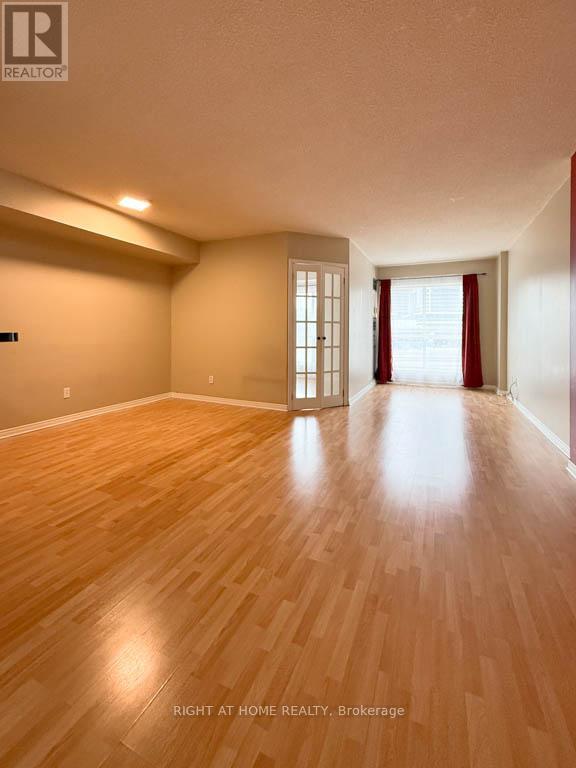 319 - 25 The Esplanade, Toronto, Ontario  M5E 1W5 - Photo 10 - C12705208