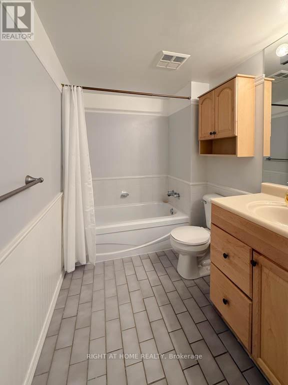 319 - 25 The Esplanade, Toronto, Ontario  M5E 1W5 - Photo 14 - C12705208