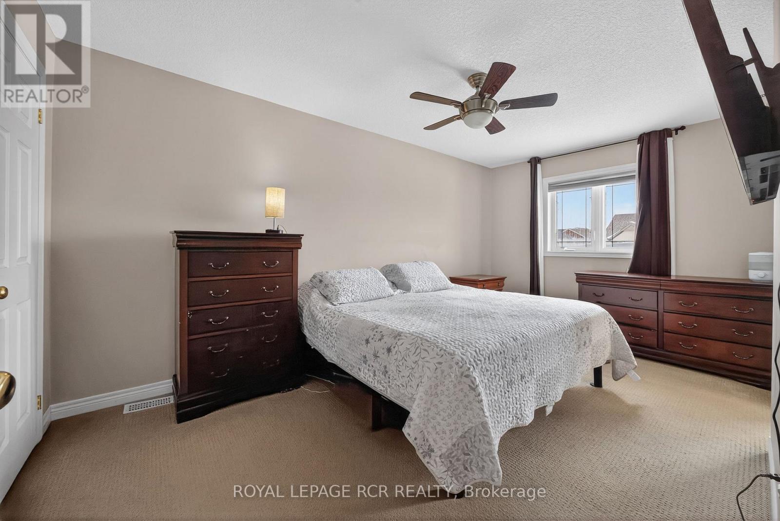 116 Shephard Avenue, New Tecumseth, Ontario  L9R 2G4 - Photo 15 - N12705190