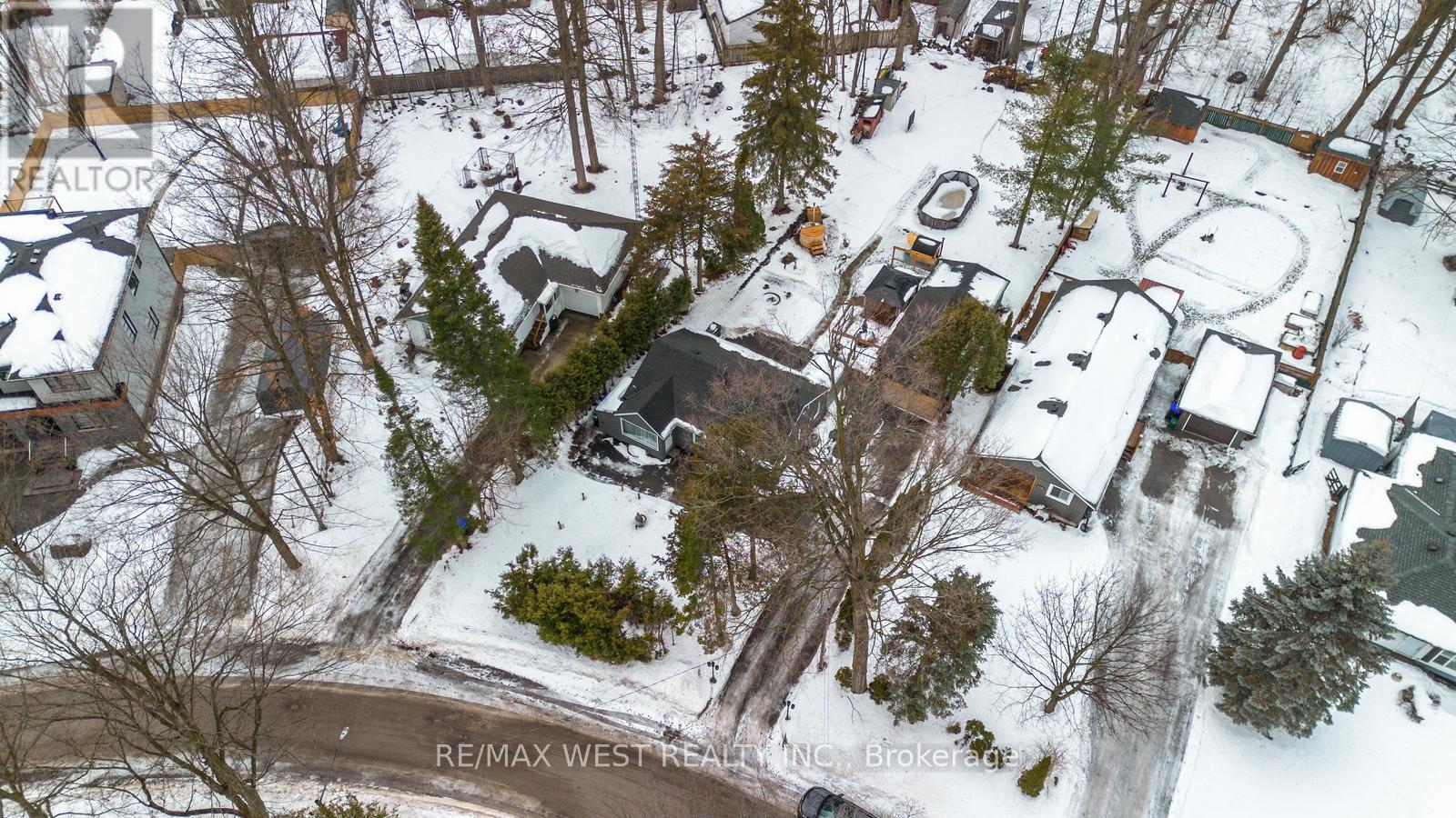 2020 Kate Avenue, Innisfil, Ontario  L9S 1Y2 - Photo 3 - N12705196