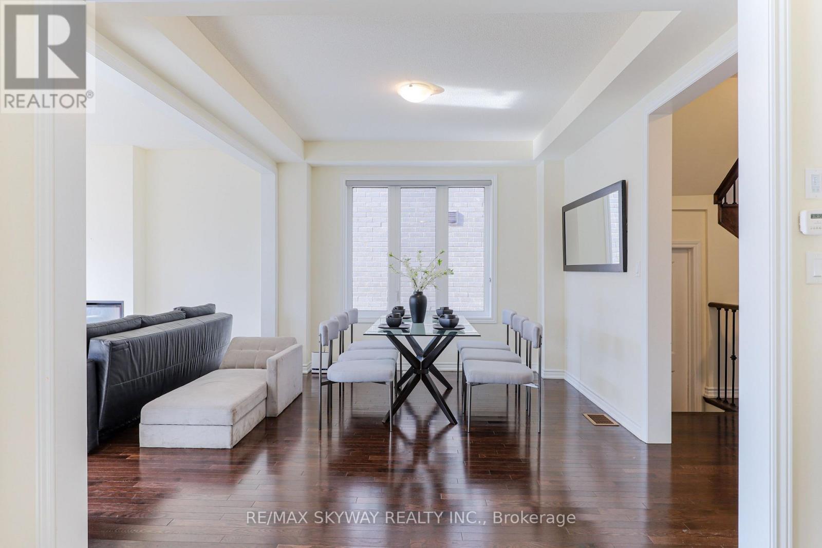 379 Valleyway Drive, Brampton, Ontario  L6X 5S7 - Photo 13 - W12705168