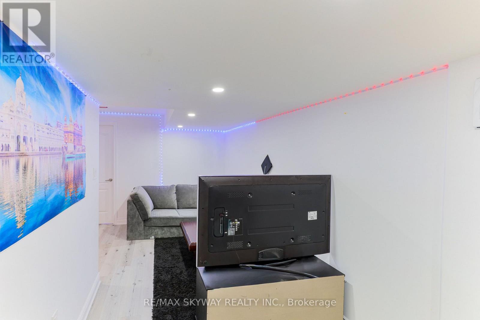 379 Valleyway Drive, Brampton, Ontario  L6X 5S7 - Photo 28 - W12705168