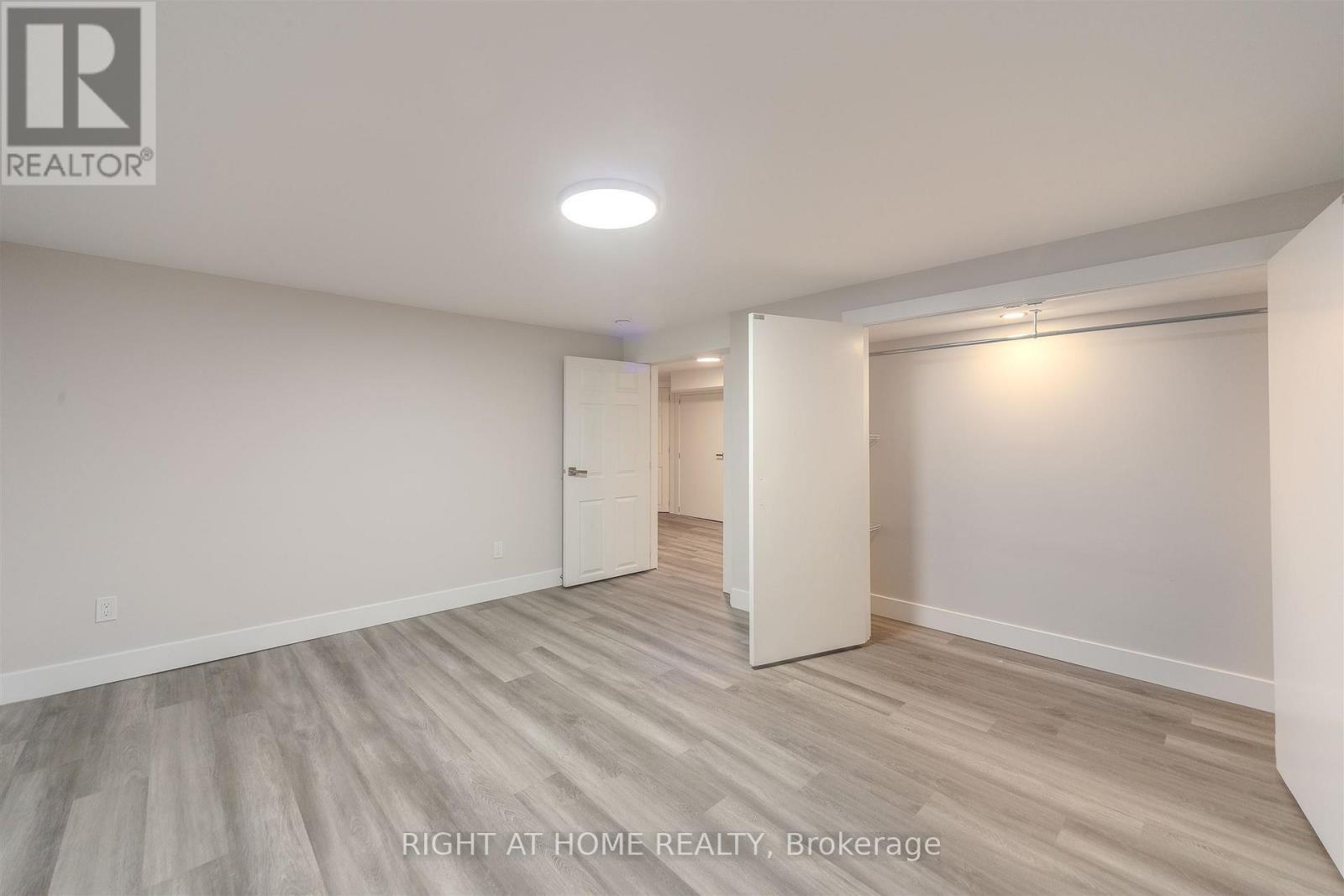 15 Elford Boulevard, Toronto, Ontario  M8Z 2L3 - Photo 16 - W12705170