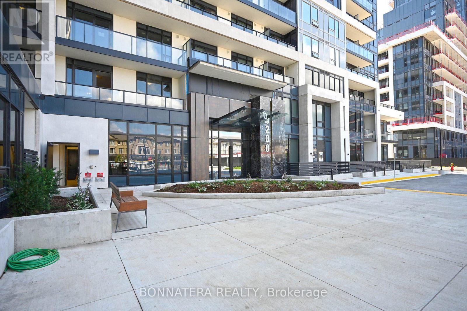 626 - 3200 William Coltson Avenue, Oakville, Ontario  L6H 7C2 - Photo 6 - W12705198