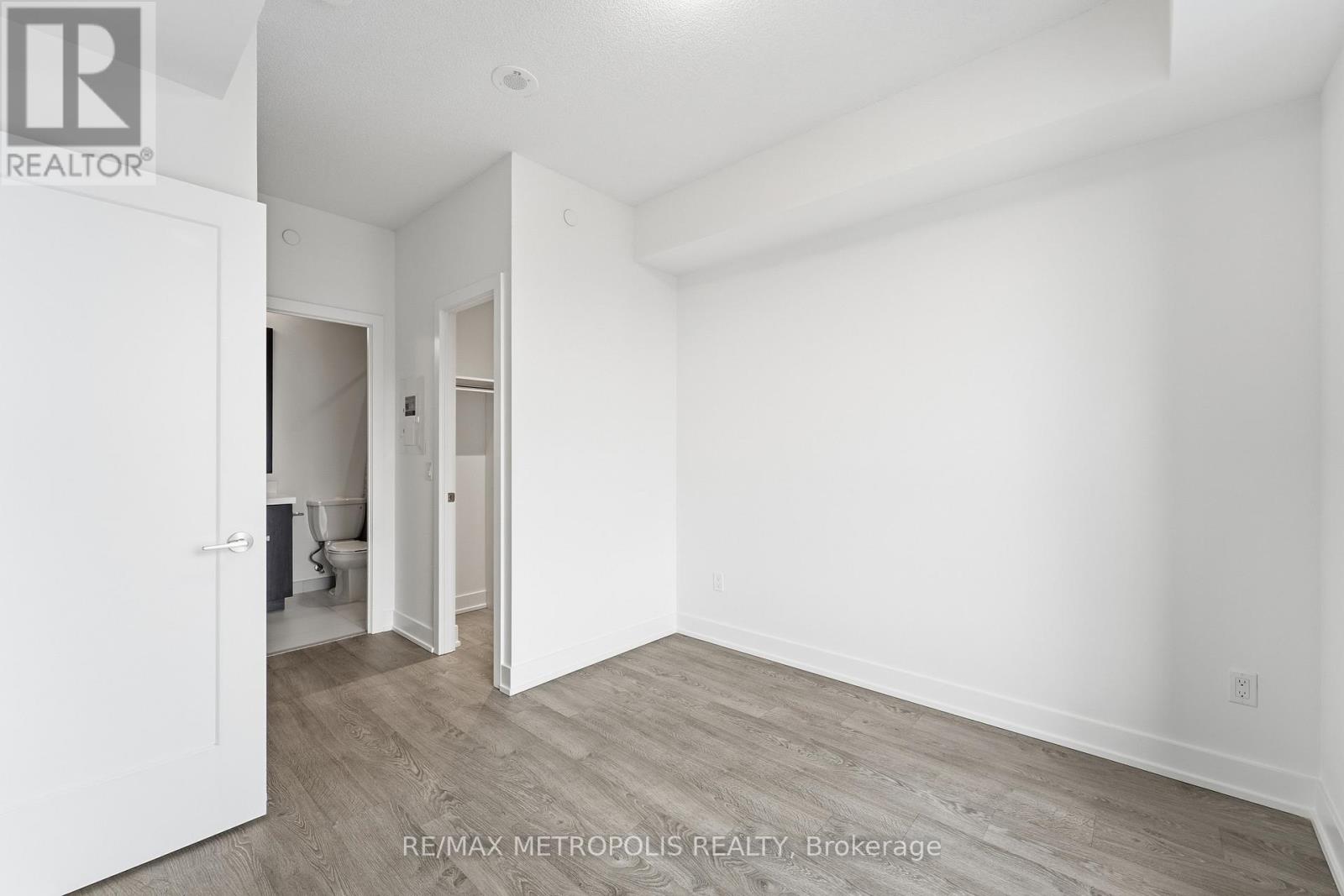 3304 - 7 Mabelle Avenue, Toronto, Ontario  M9A 0C9 - Photo 11 - W12705202