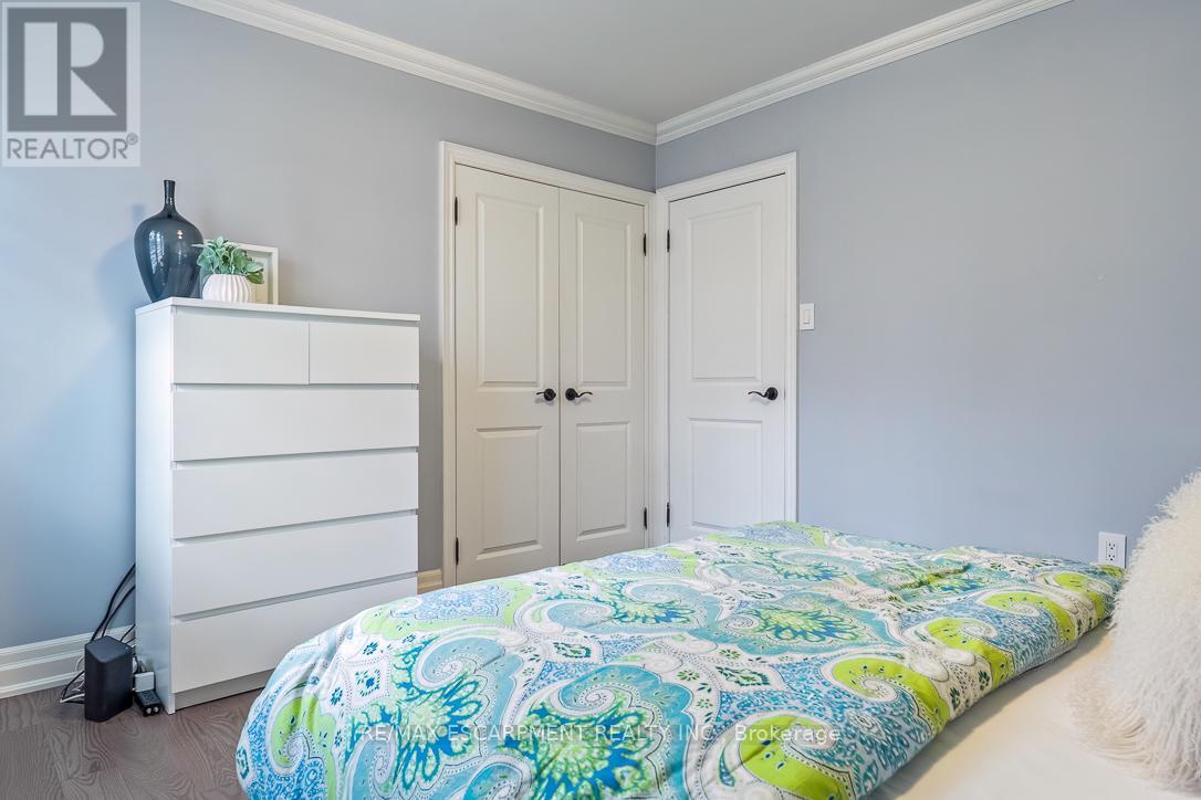 1176 Greenoaks Drive, Mississauga, Ontario  L5J 3A2 - Photo 28 - W12705206