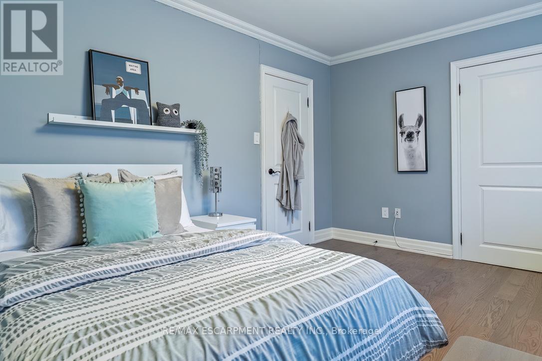 1176 Greenoaks Drive, Mississauga, Ontario  L5J 3A2 - Photo 30 - W12705206