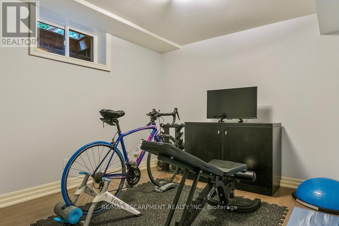 1176 Greenoaks Drive, Mississauga, Ontario  L5J 3A2 - Photo 37 - W12705206