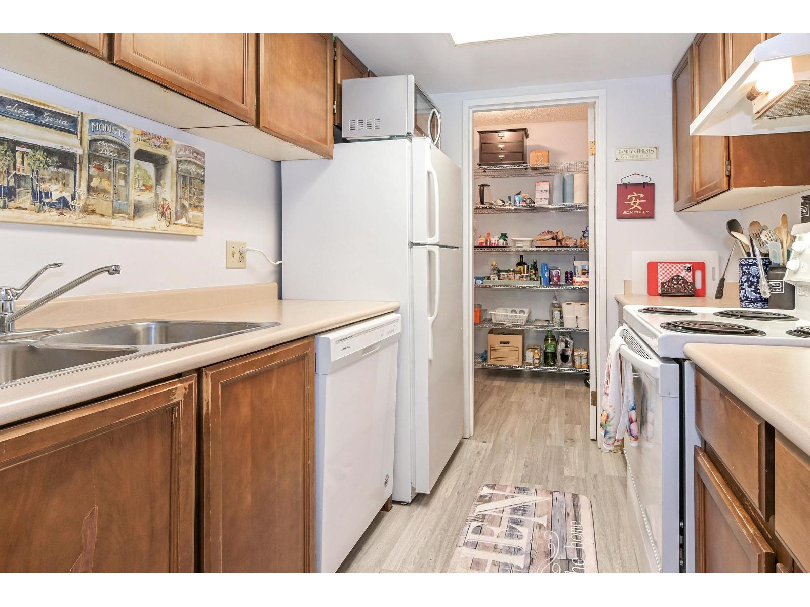 303 1341 George, Street, White Rock, British Columbia  V4B 4A1 - Photo 7 - R3032755