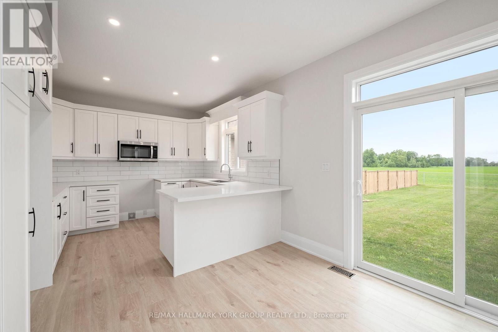 246 Leitch Street, Dutton/dunwich, Ontario  N0L 1J0 - Photo 11 - X12705158