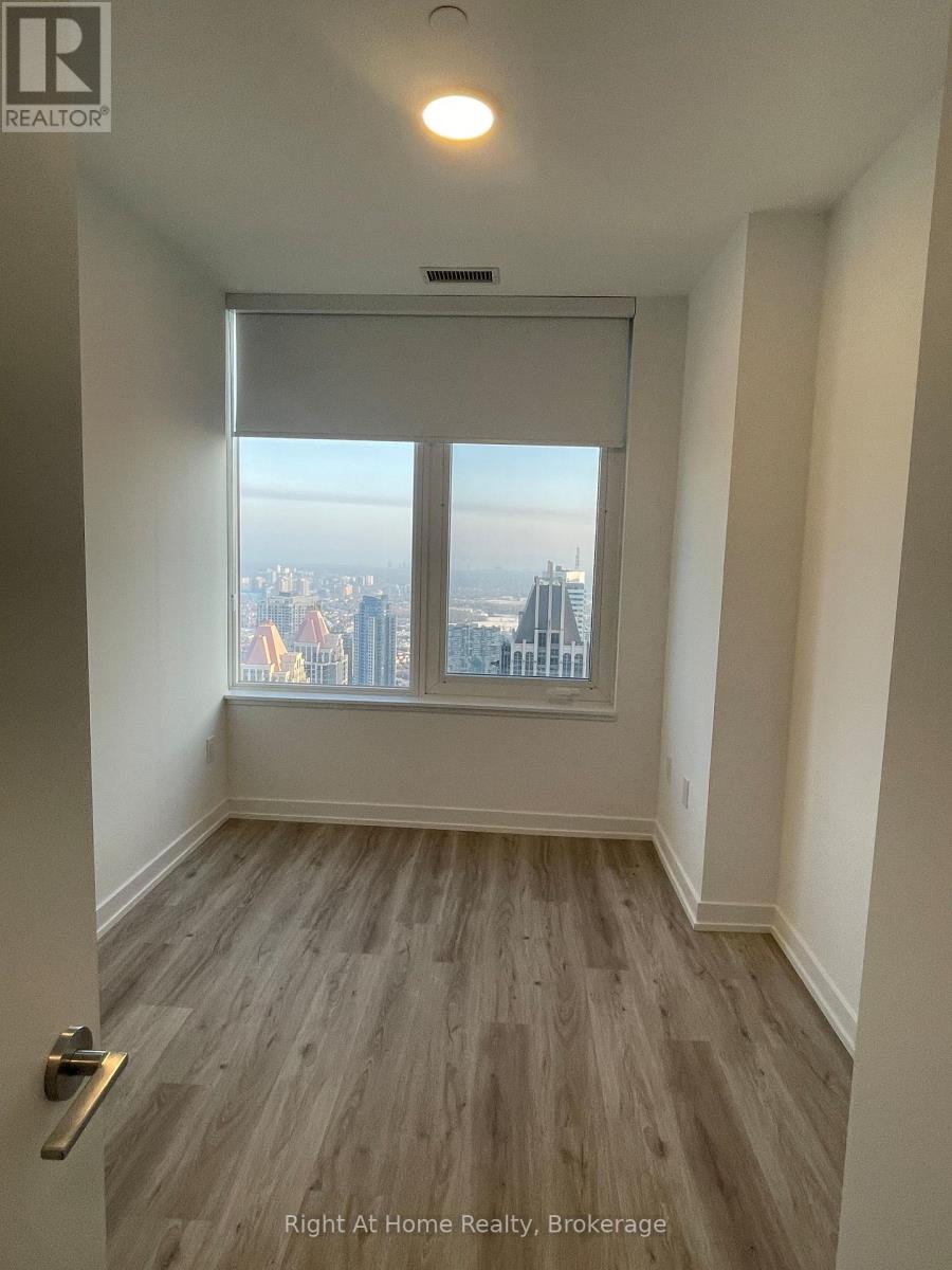 4805 - 395 Square One Drive, Mississauga, Ontario  L5B 0P6 - Photo 15 - W12705304