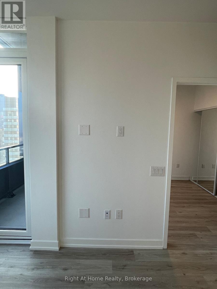 4805 - 395 Square One Drive, Mississauga, Ontario  L5B 0P6 - Photo 17 - W12705304