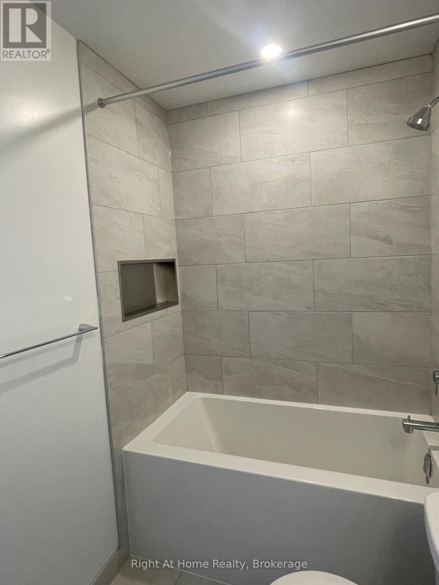 4805 - 395 Square One Drive, Mississauga, Ontario  L5B 0P6 - Photo 21 - W12705304