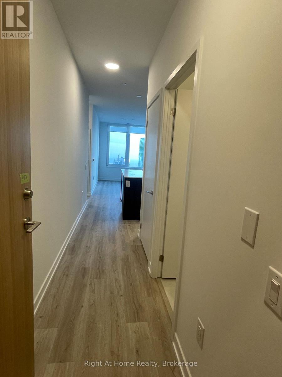 4805 - 395 Square One Drive, Mississauga, Ontario  L5B 0P6 - Photo 3 - W12705304