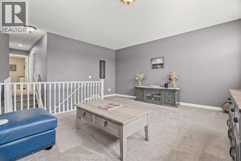 715 Copperpond Circle Se, Calgary, Alberta  T2Z 0R5 - Photo 15 - A2270187