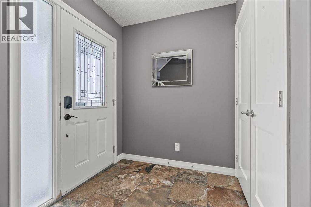 715 Copperpond Circle Se, Calgary, Alberta  T2Z 0R5 - Photo 2 - A2270187