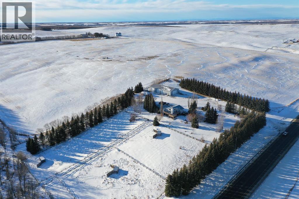 2025 Rainy Creek Road, Bentley, Alberta  T0C 0J0 - Photo 13 - A2279911