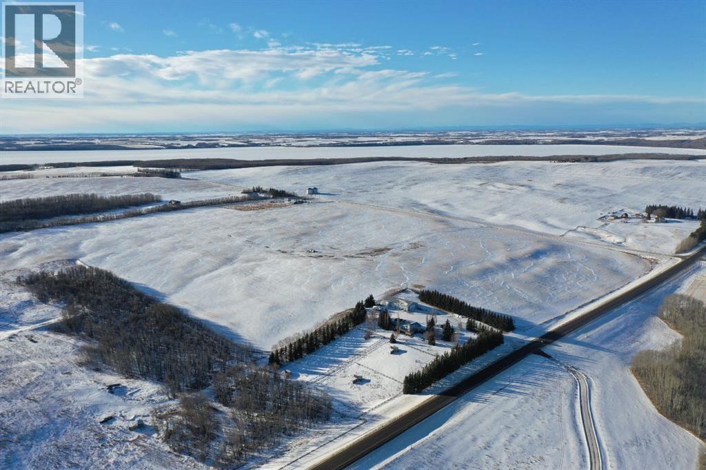 2025 Rainy Creek Road, Bentley, Alberta  T0C 0J0 - Photo 18 - A2279911