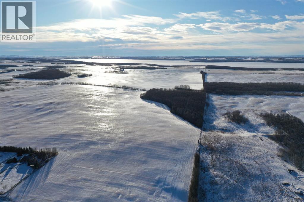 2025 Rainy Creek Road, Bentley, Alberta  T0C 0J0 - Photo 2 - A2279911