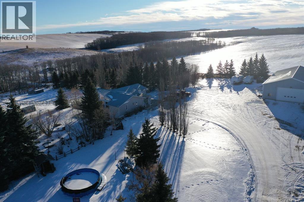 2025 Rainy Creek Road, Bentley, Alberta  T0C 0J0 - Photo 22 - A2279911