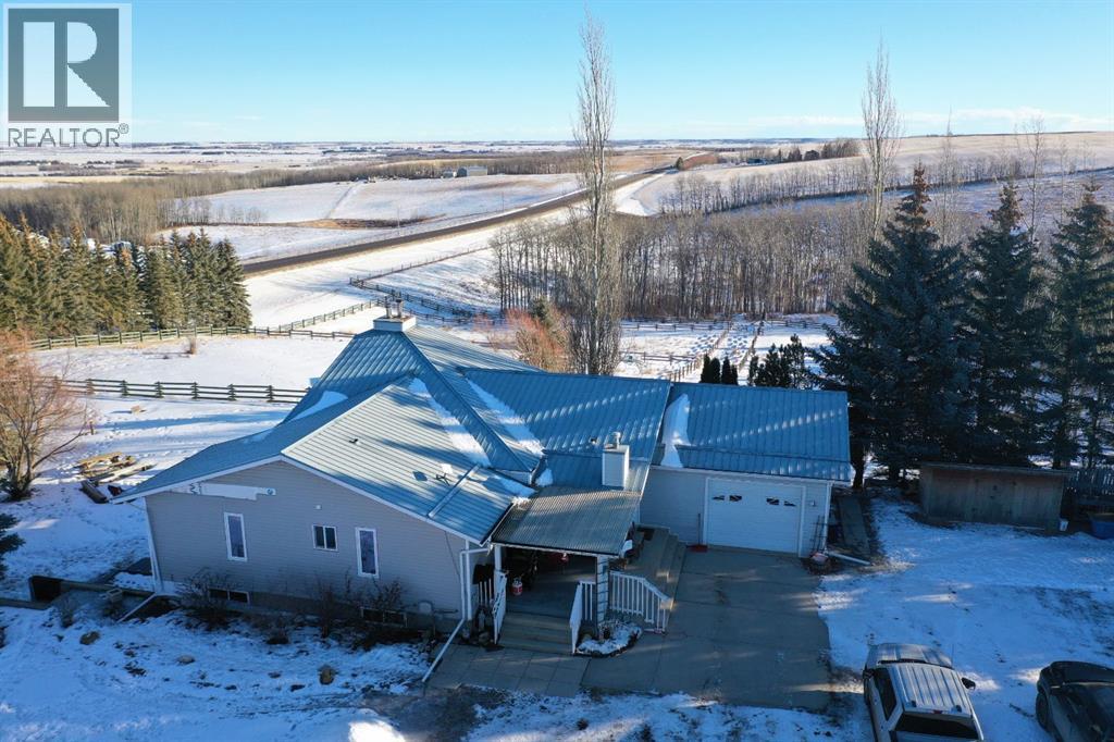 2025 Rainy Creek Road, Bentley, Alberta  T0C 0J0 - Photo 23 - A2279911