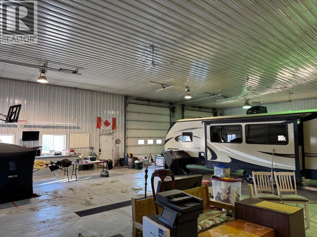 2025 Rainy Creek Road, Bentley, Alberta  T0C 0J0 - Photo 28 - A2279911