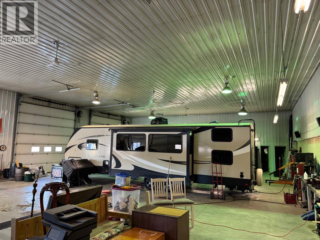 2025 Rainy Creek Road, Bentley, Alberta  T0C 0J0 - Photo 29 - A2279911