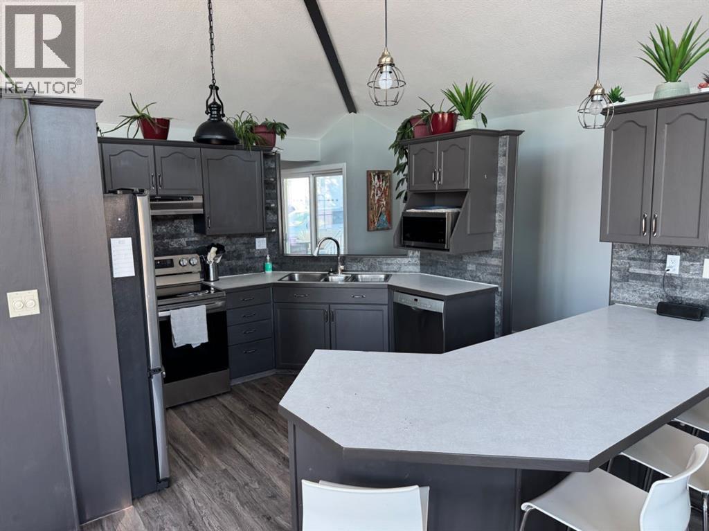 2025 Rainy Creek Road, Bentley, Alberta  T0C 0J0 - Photo 39 - A2279911