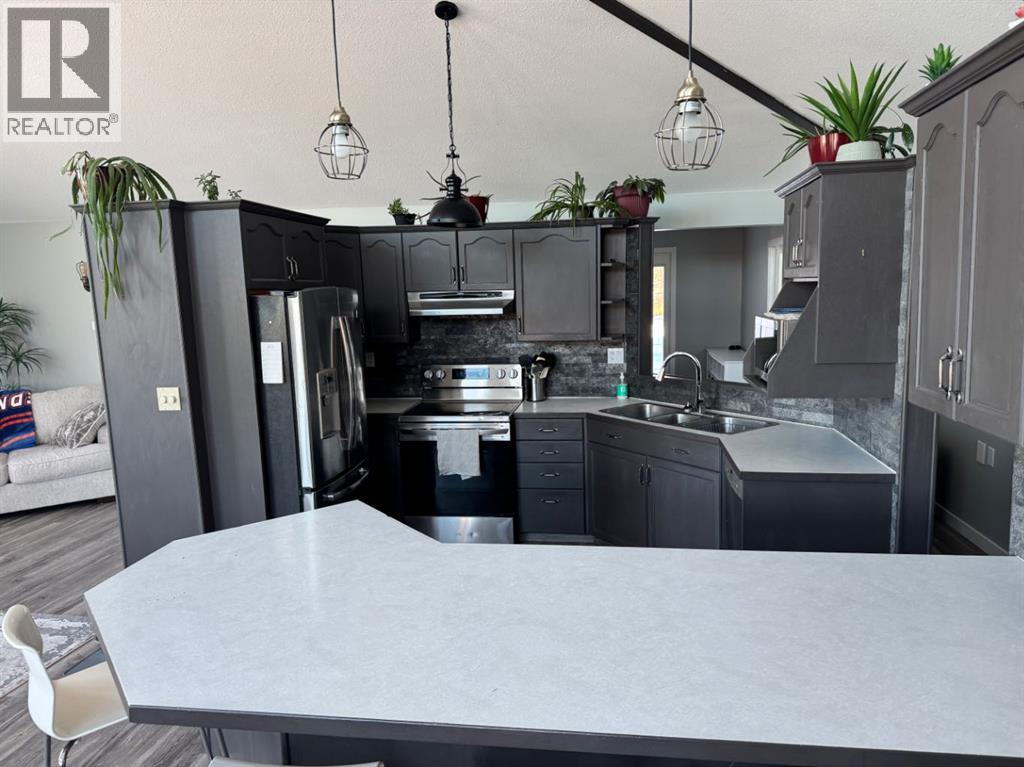 2025 Rainy Creek Road, Bentley, Alberta  T0C 0J0 - Photo 40 - A2279911