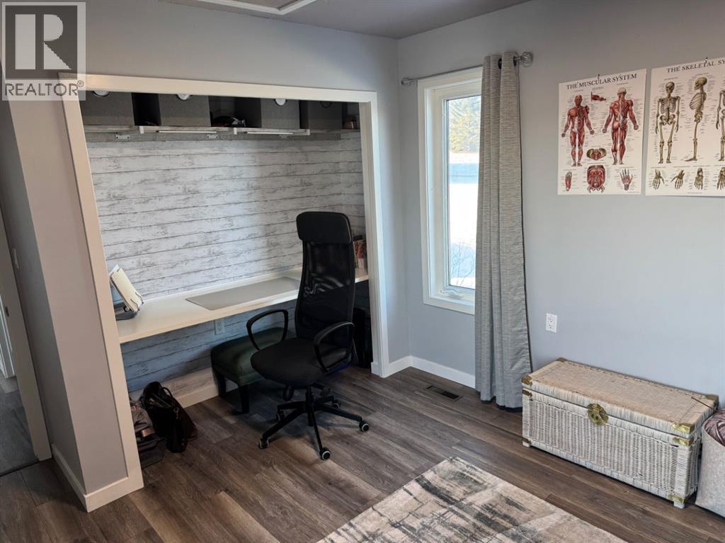 2025 Rainy Creek Road, Bentley, Alberta  T0C 0J0 - Photo 44 - A2279911