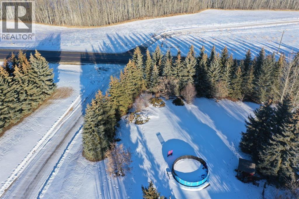 2025 Rainy Creek Road, Bentley, Alberta  T0C 0J0 - Photo 6 - A2279911