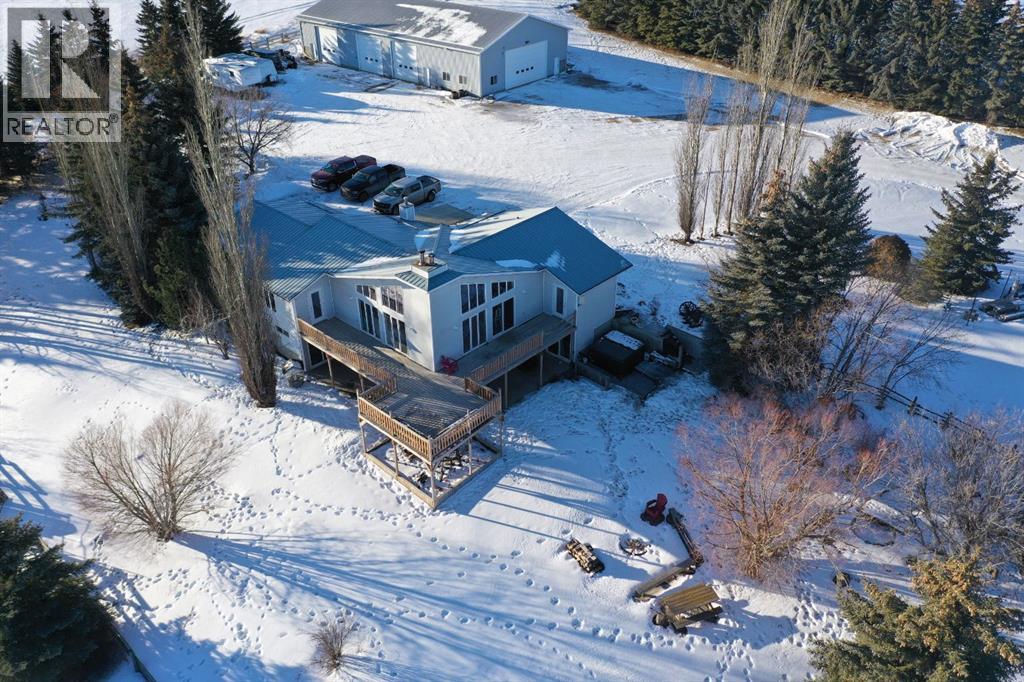 2025 Rainy Creek Road, Bentley, Alberta  T0C 0J0 - Photo 8 - A2279911