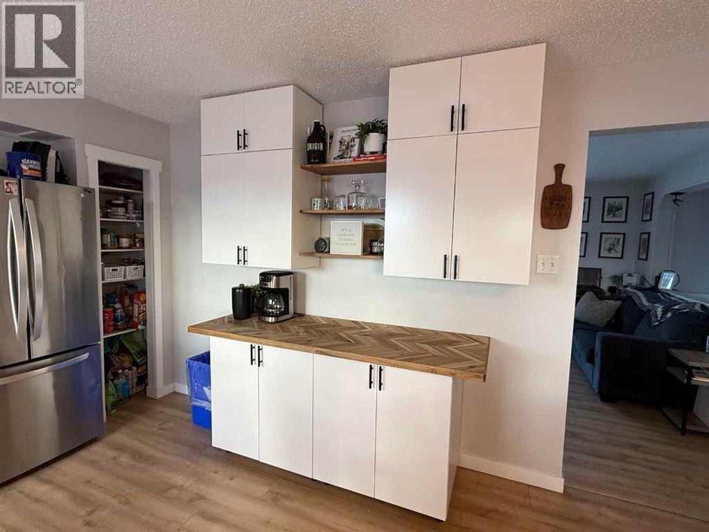 34 Wedow Drive, Whitecourt, Alberta  T7S 1B6 - Photo 2 - A2278953