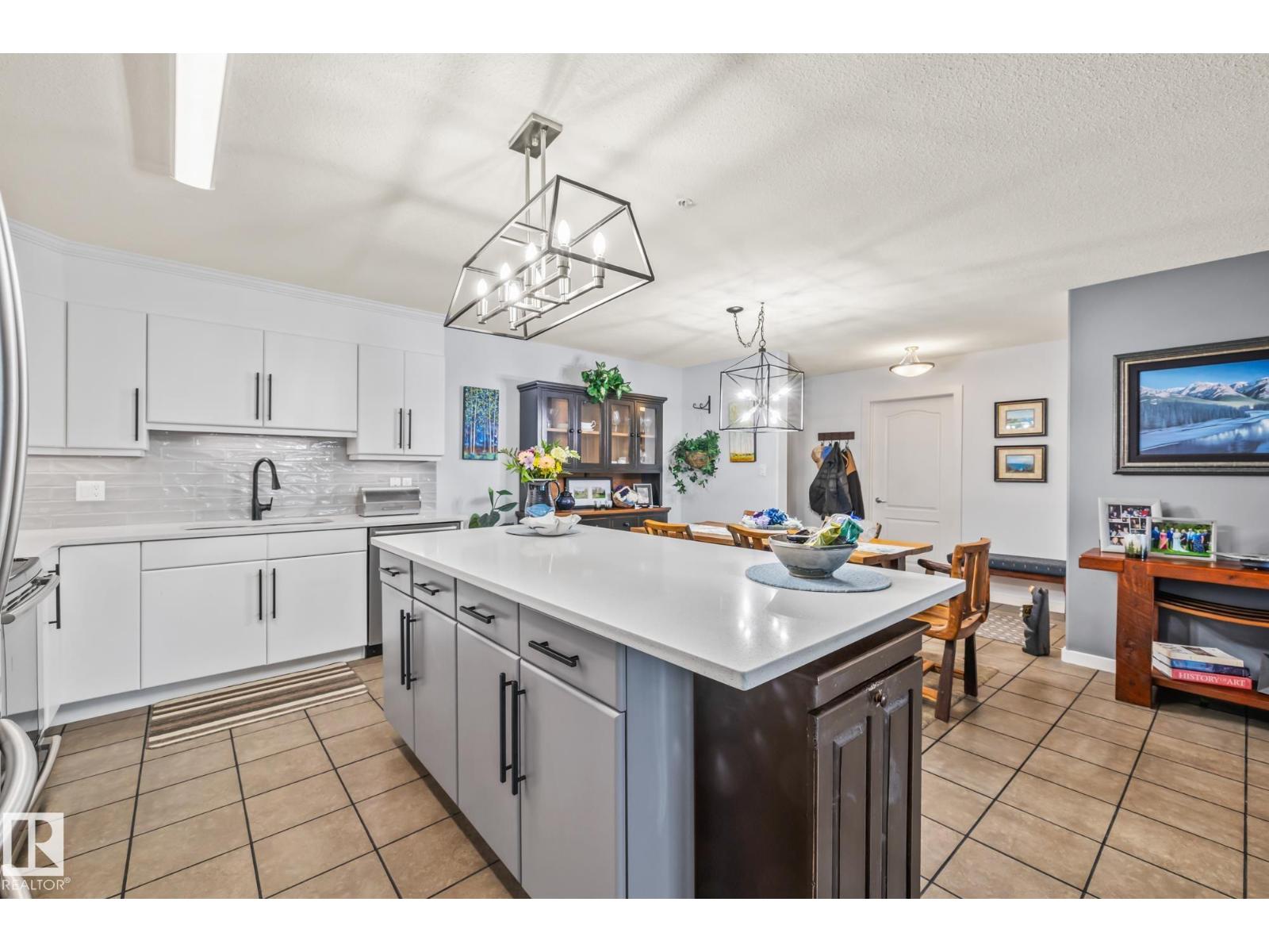 #120 278 Suder Greens Dr Nw, Edmonton, Alberta  T5T 6V6 - Photo 2 - E4470332