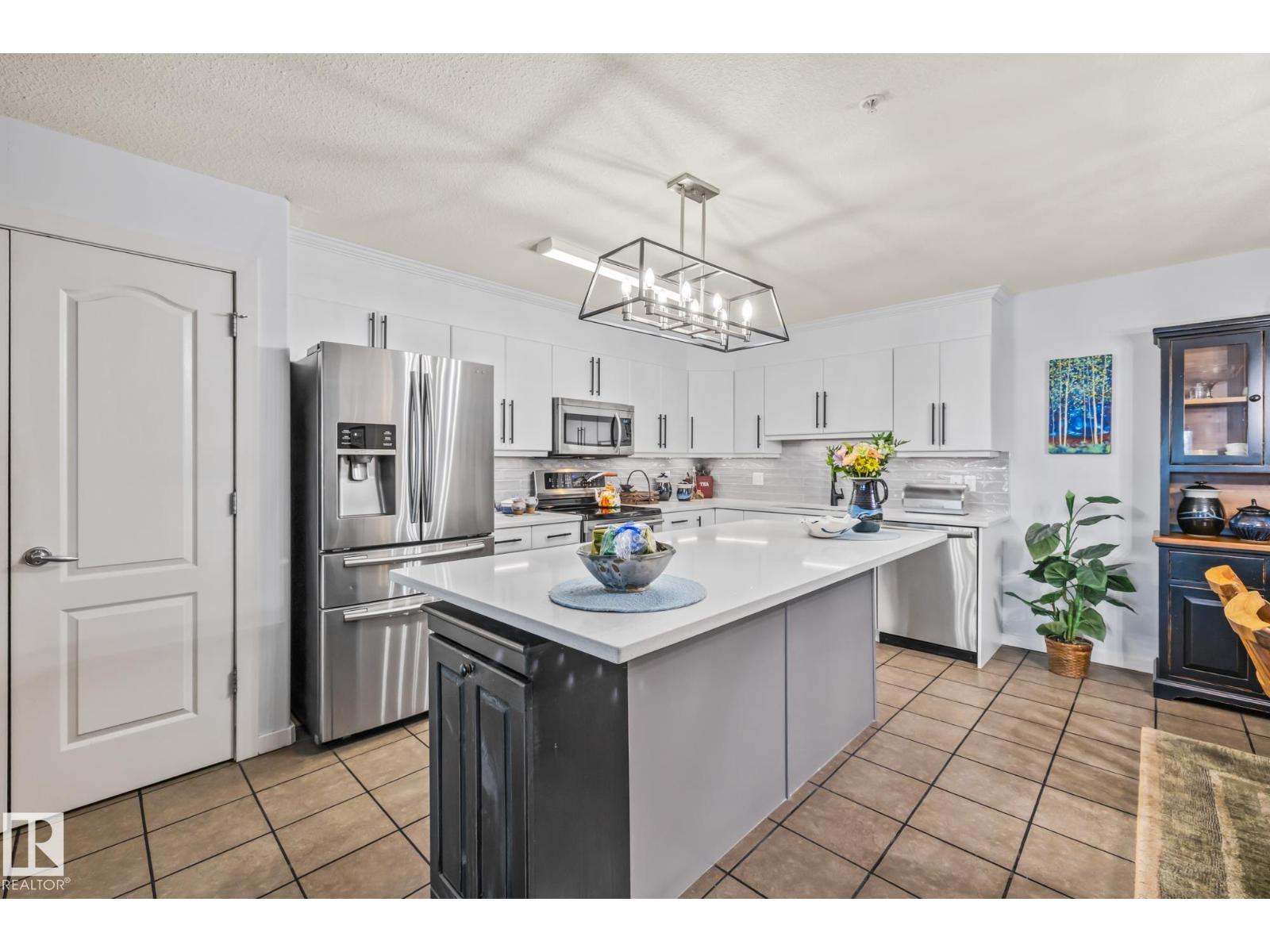 #120 278 Suder Greens Dr Nw, Edmonton, Alberta  T5T 6V6 - Photo 8 - E4470332