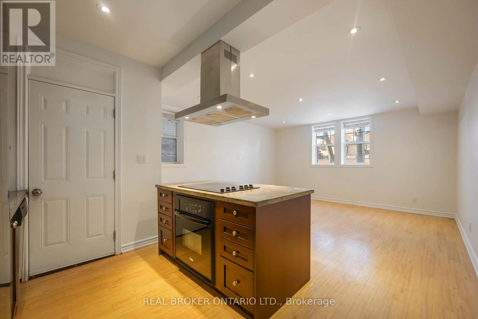 4 - 85 Beech Avenue, Toronto, Ontario  M4E 3H5 - Photo 7 - E12705214