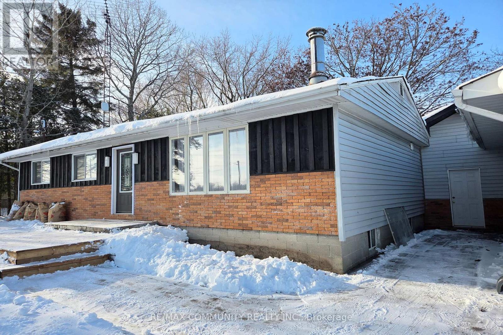 11490 Simcoe Street, Scugog, Ontario  L9L 1B3 - Photo 5 - E12705294