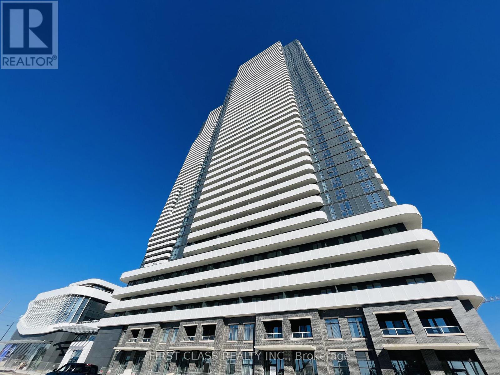 615 - 195 COMMERCE STREET, Vaughan, Ontario