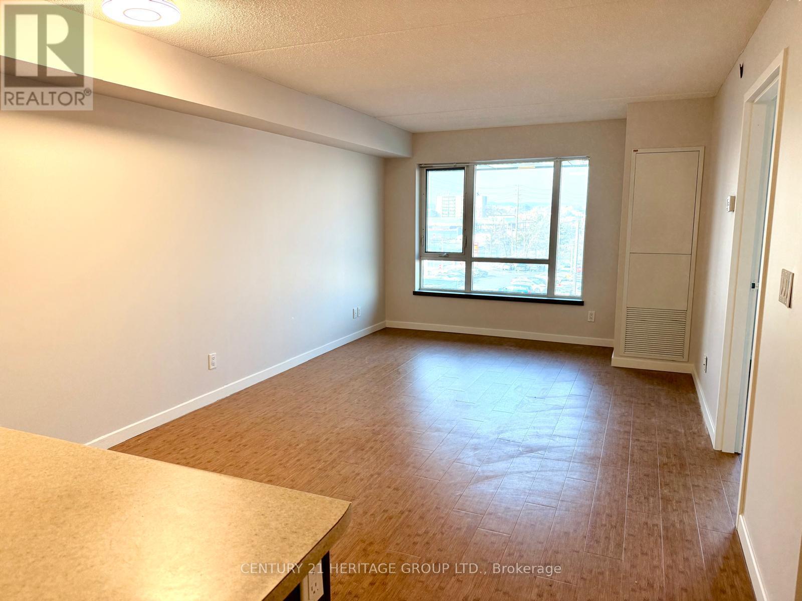 415 - 10415 Yonge Street, Richmond Hill, Ontario  L4C 0Z3 - Photo 6 - N12705312