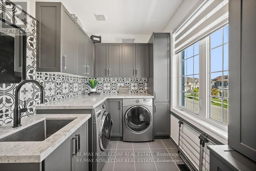 68 Inverness Way, Bradford West Gwillimbury, Ontario  L3Z 0W5 - Photo 34 - N12705316