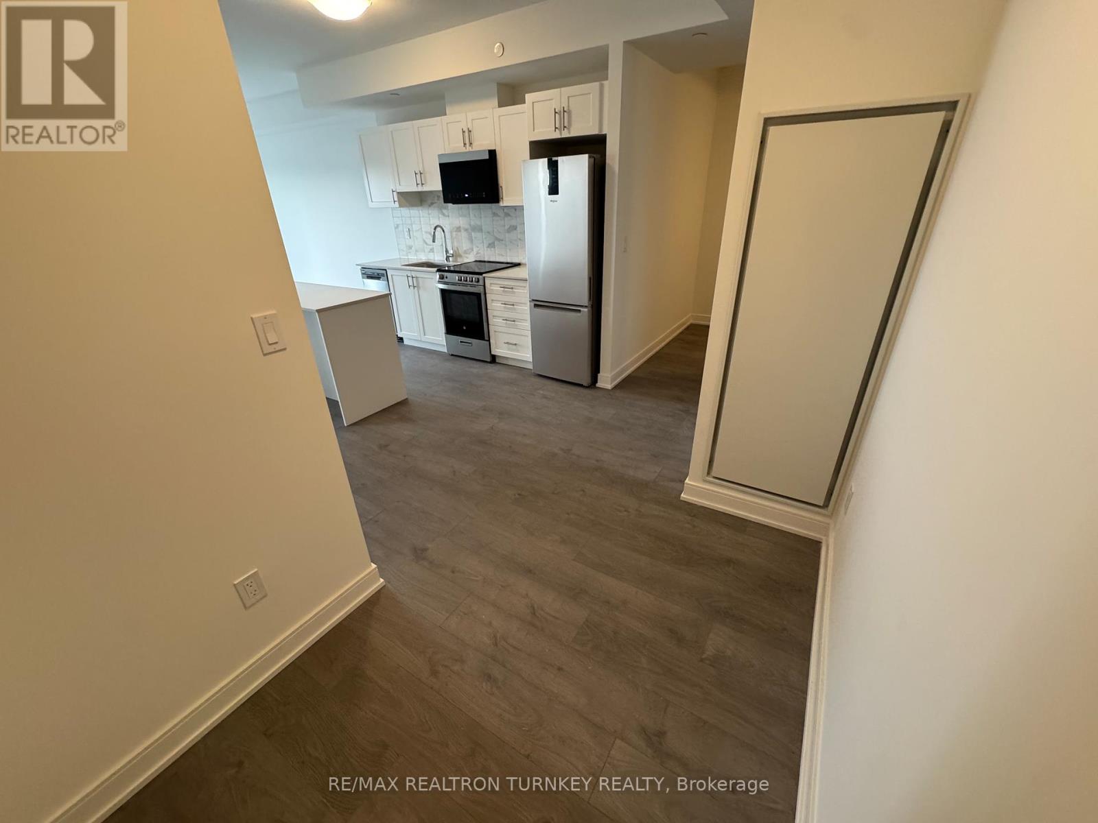 1001 - 705 Davis Drive, Newmarket, Ontario  L3Y 2R2 - Photo 12 - N12704512