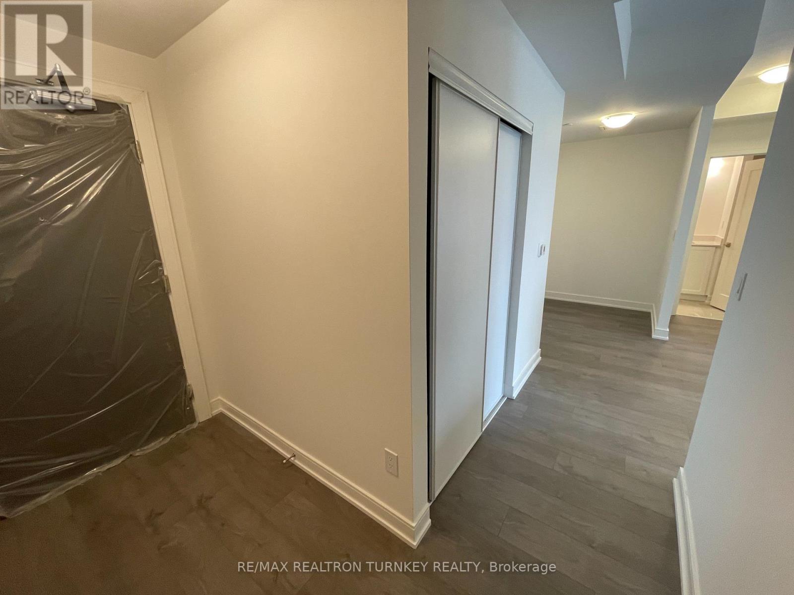 1001 - 705 Davis Drive, Newmarket, Ontario  L3Y 2R2 - Photo 17 - N12704512