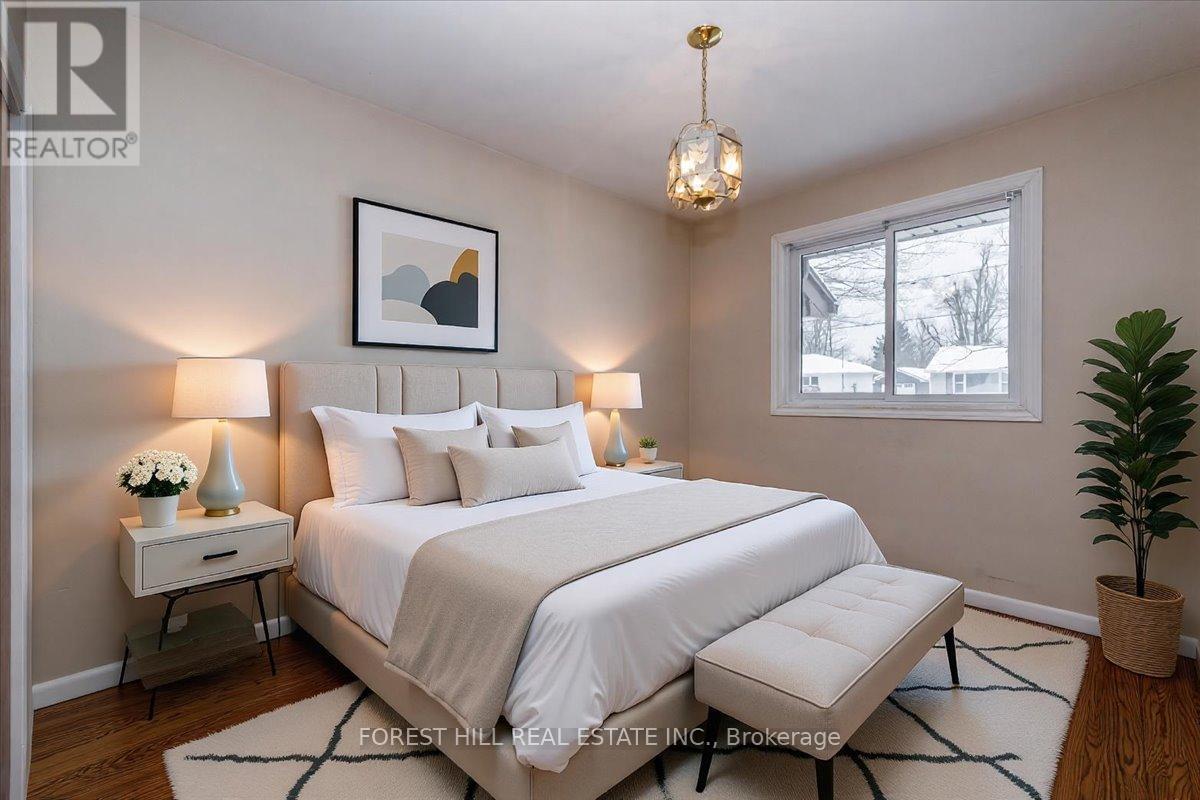 267 Lawrence Avenue, Orillia, Ontario  L3V 5M5 - Photo 17 - S12701324